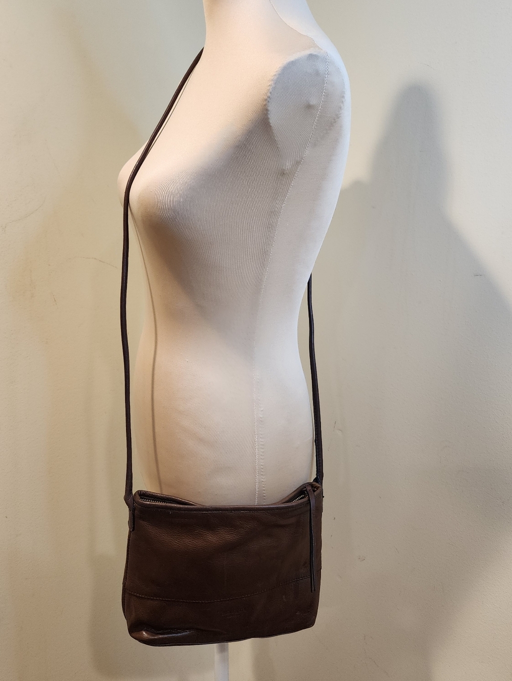 MARGOT Classic Brown Leather Crossbody Bag